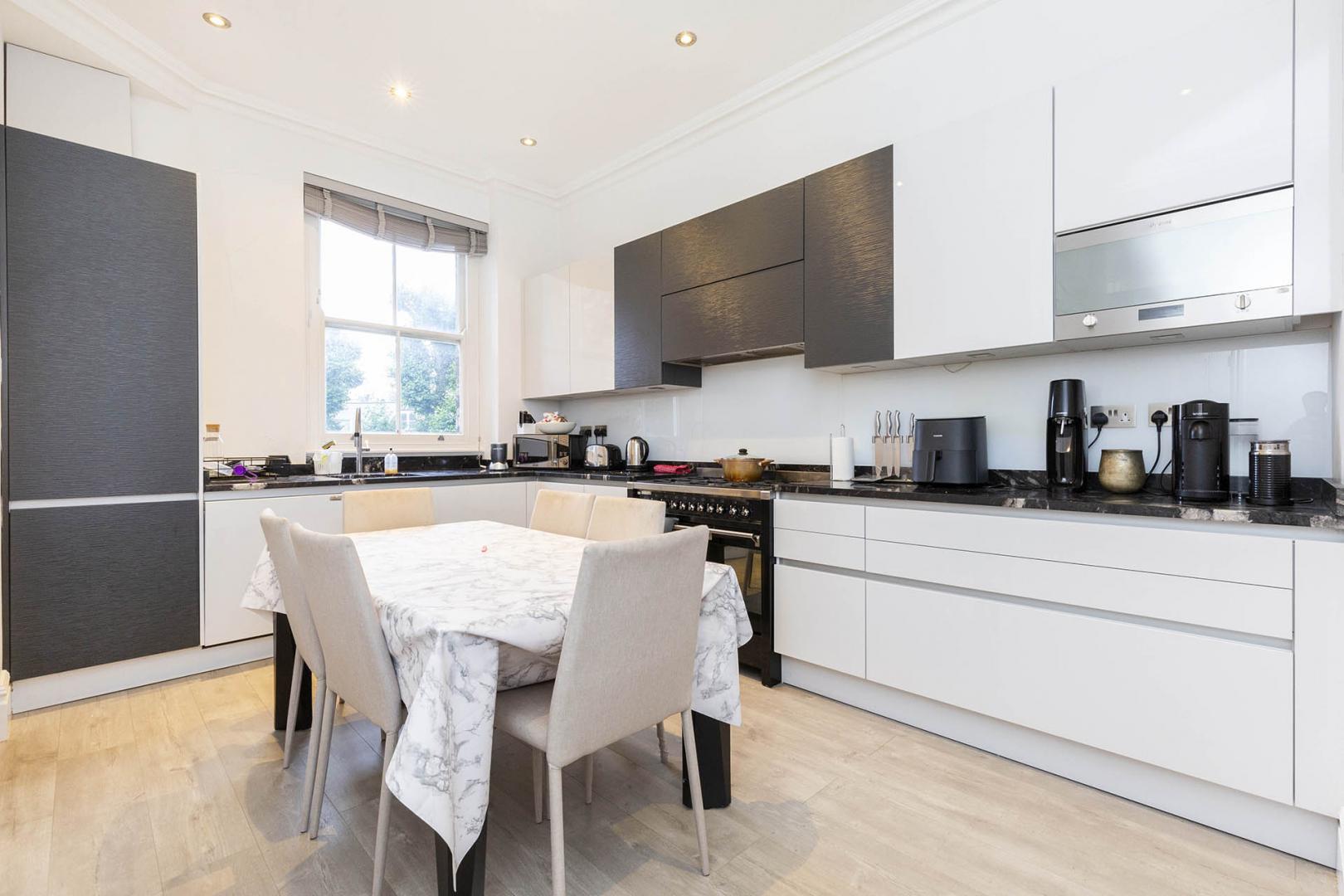 Modern Unfurnished Family Home Redington Road, Hampstead